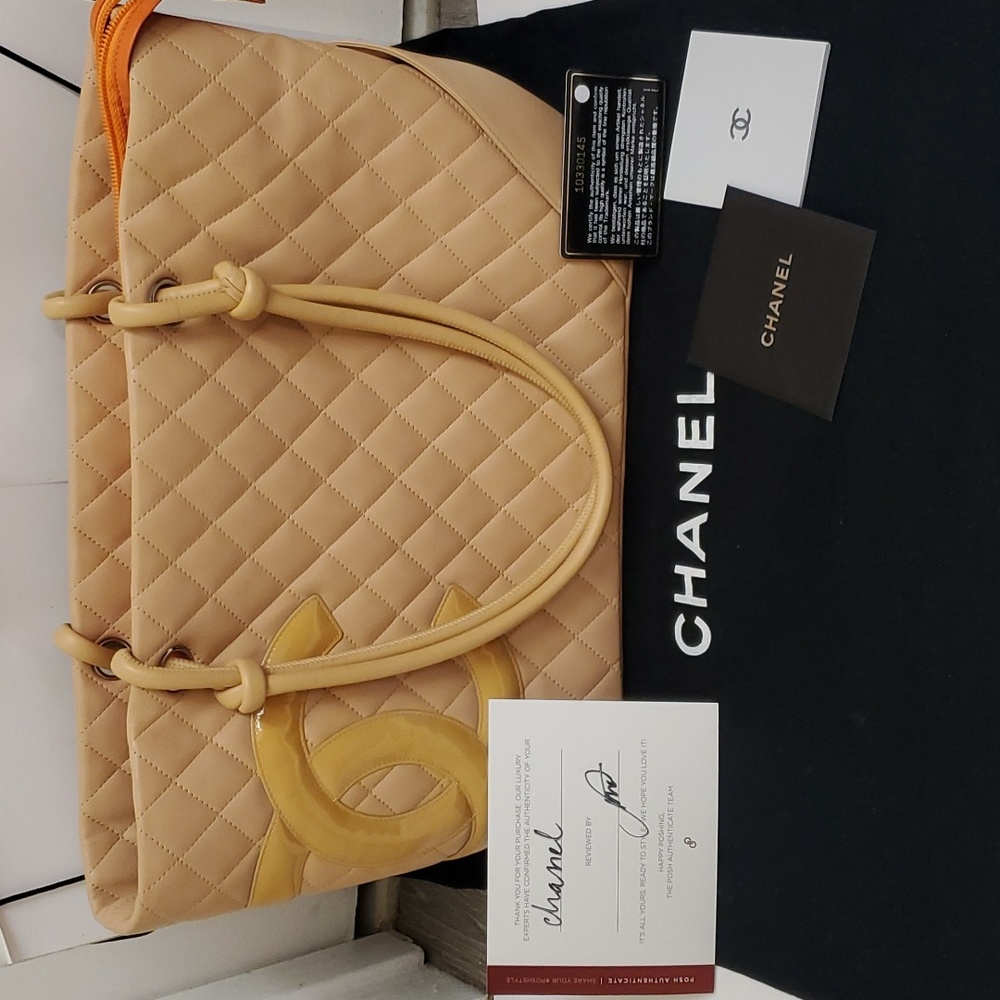 🤩Used twice 100% authentic Chanel calfskin tote bag "price firm" - Picture 1 of 17